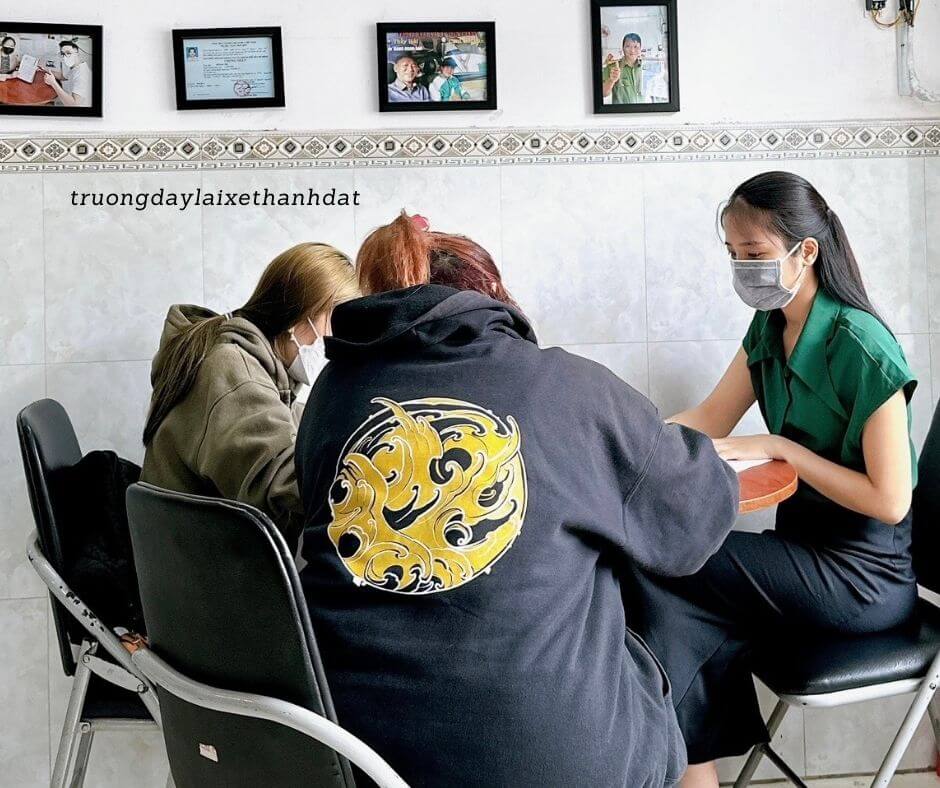 trường dạy lái xe thành đạt tại tphcm